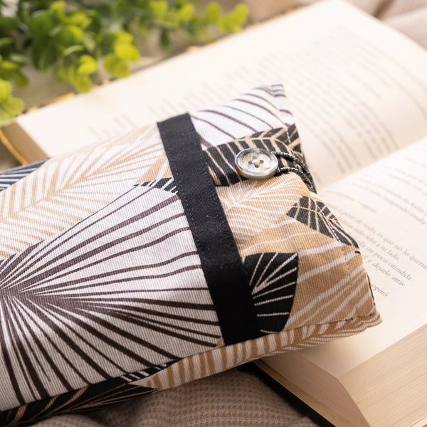 Funda literaria Hojas