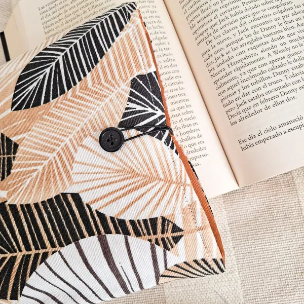 Funda para libros artesanal