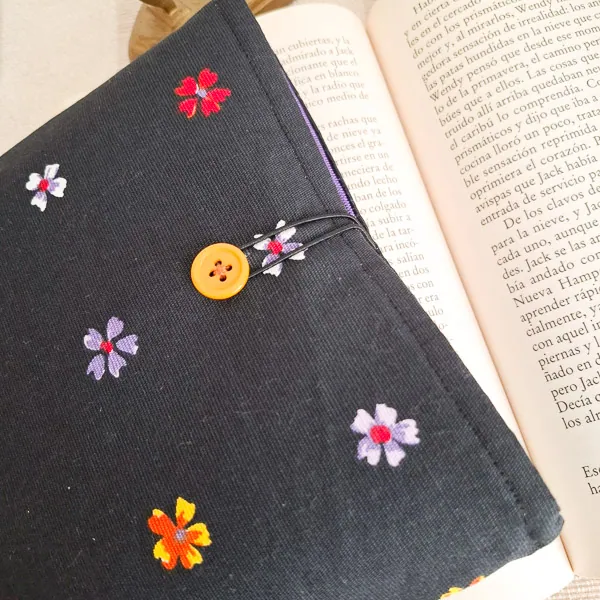 Funda para libros artesanal