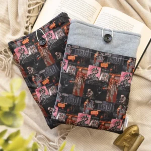 Funda literaria acolchada, hecha a mano, diseñada para proteger tus libros.