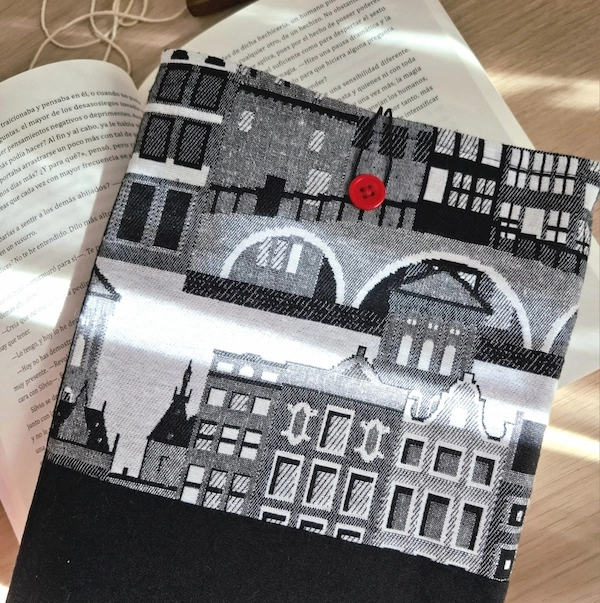 Funda para libros artesanal